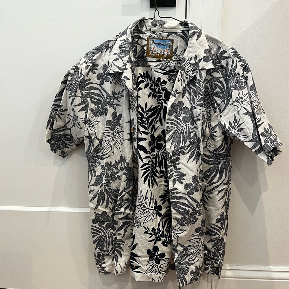 Holiday Walk Floral Print Men's Shirt - Dark blue shirt and White
